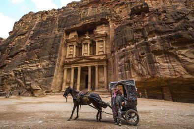 Petra desde casa, con Rania de Jordania