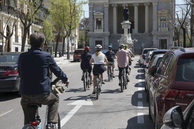 El miércoles, a las 20.30h, está convocada una Cadena Ciclista en el paseo de Recoletos.