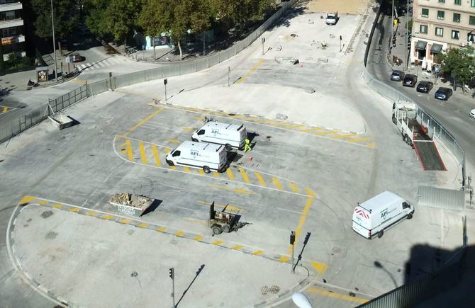 Los carriles en el eje principal Joaquín Costa-Francisco Silvela pasarán de ser uno solo por sentido (reservado a residentes y servicios) a dos o tres (según el tramo. El tramo de López de Hoyos comprendido entre María de Molina y Príncipe de Vergara volverá a ser continuo en ambos sentidos.