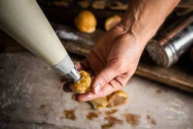 Las ventas de dulces tradicionales, similares a años previos