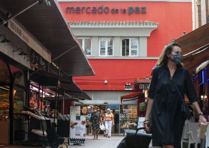 Tras la Covid-19, la nueva zona 'prime' de consumo podría desplazarse y estar conformada por el barrio de Salamanca y parte de la Zona Centro No Asintomática -Fuencarral, Gran Vía hasta Callao, Chueca y Malasaña-, conectadas por la calle de Alcalá, que une en línea recta la Puerta del Sol con el proyecto Canalejas y la calle de Serrano (Puerta de Alcalá).