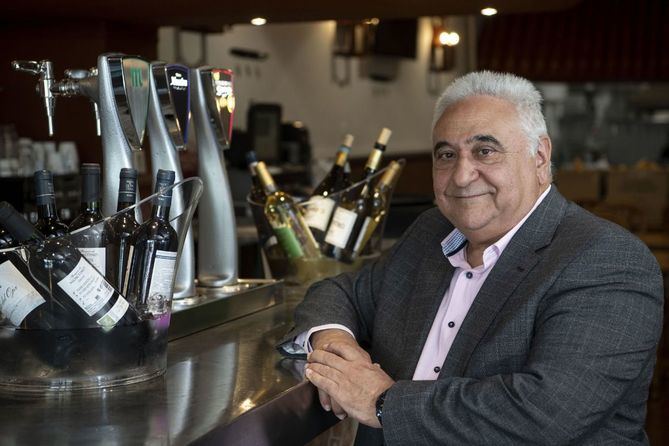 El restaurante Pancipelao acaba de instaurar el primer servicio de cocido a domicilio en el genuino distrito madrileño, respetando sus cuatro vuelcos: croqueta de pringá, sopa, garbanzos, verduras y viandas.