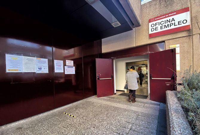 El número de parados registrados en las oficinas de los servicios públicos de empleo (antiguo Inem) en la Comunidad de Madrid cayó un 0,86% en abril con 2.986 desempleados menos en relación al mes de marzo.