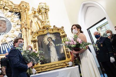 Ayuso y Almeida piden "tiempos mejores"