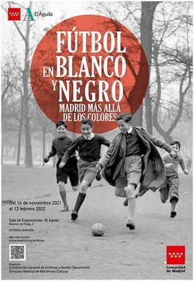 El Águila acoge una exposición sobre fútbol a mediados del siglo XX, con más 150 imágenes del Archivo Regional