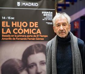 José Sacristán y los 'viajeros a ninguna parte' homenajean a Fernán Gómez con 'El hijo de la cómica'