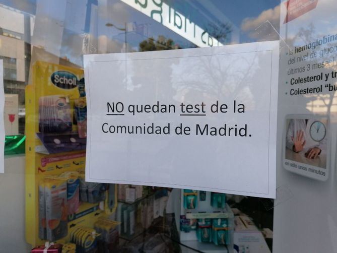 La Comunidad de Madrid reparte 77.000 test de antígenos, que se agota en las farmacias en las primeras horas