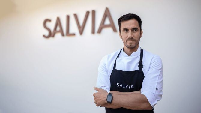 El chef Pablo Carrizo (ex Bulli, Celler de Can Roca, Quique Dacosta, Berasategui) es el artífice del nuevo menú degustación, sabroso y delicado, que promete un viaje para los sentidos.