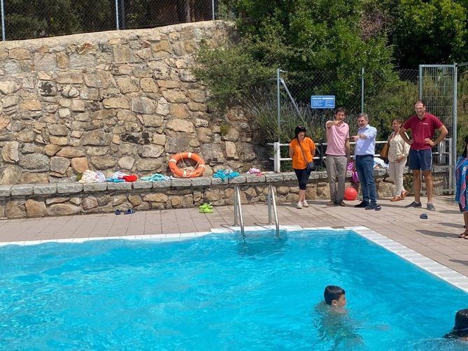 El delegado de Familias, Igualdad y Bienestar Social, Pepe Aniorte, ha visitado sus instalaciones, donde se desarrollan actividades en cuatro turnos de 12 días.