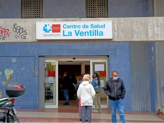 Un 22,5% de españoles que, en los últimos doce meses, pidió una cita con su médico del centro de salud y tuvo que esperar 'once días o más' hasta que le atendieron, mientras que 11,9% resolvió la cita médica en ocho o diez días y el 20,1% en una semana.