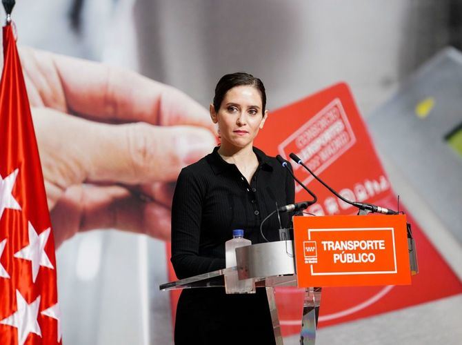 PP y Vox se reunirán con la presidenta por la mañana, mientras que por la tarde será el turno de los partidos de izquierda: Más Madrid, a las 16.30 horas; PSOE, a las 18.00 horas y Unidas Podemos, a las 19.30 horas.