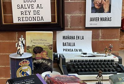 Las bibliotecas rinden homenaje a Javier Marías