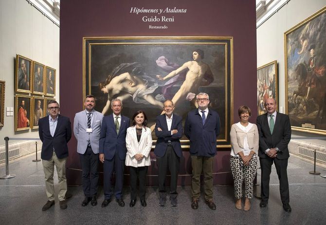 Presentación de la restauración de 'Hipómenes y Atalanta' de Guido Reni. De izquierda a derecha: Andrés Úbeda, director Adjunto de Conservación del MNP; David García Cueto, jefe del Departamento de Pintura Italiana y Francesa hasta 1800 del MNP; Fernando García, presidente de la Fundación Iberdrola España; Almudena Sánchez, restauradora del MNP; Javier Solana, presidente del Real Patronato del MNP; Miguel Falomir, director del MNP; Marina Chinchilla, directora Adjunta de Administración del MNP; y Ramón Castresana, director de la Fundación Iberdrola España. 