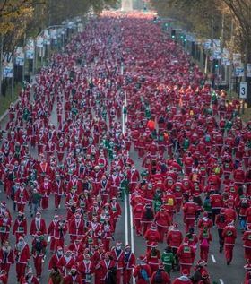 Carrera Solidaria de Papá Noel El Corte Inglés 2022