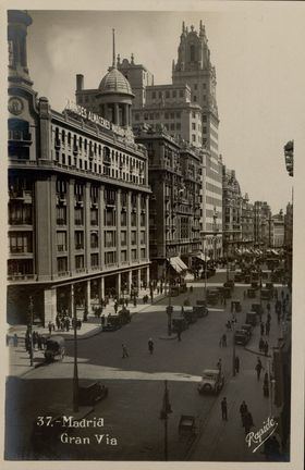 Estas tarjetas desvelan los lugares más característicos y turísticos de la ciudad.