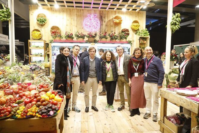 El alcalde de Madrid, que previamente ha realizado una visita por los estands en el último día de la cumbre gastronómica más importante de España, ha participado en este acto de reconocimiento al cocido madrileño junto a Juanjo López, chef de La Tasquita, y Luis Suárez de Lezo, presidente de la Academia Madrileña de Gastronomía. 

