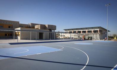 Instalaciones deportivas, para 10 centros educativos