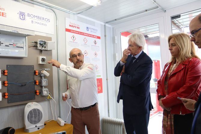 La campaña conducirá el Aula Móvil Experimental a los 21 distritos de la ciudad incluyendo distintas acciones de prevención de incendios durante los próximos meses.