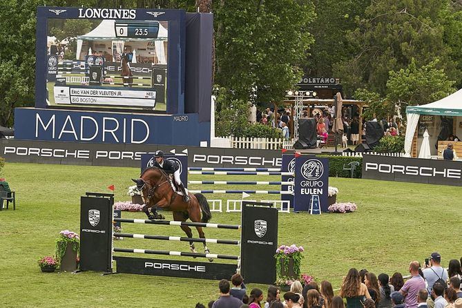 El trofeo se ha desarrollado con un enorme nivel competitivo en la Pista Verde elogiada por sus excepcionales condiciones por todos los jinetes y amazonas, gracias al trabajo de los Hombres de Verde del Club de mantenimiento y acondicionamiento de la pista