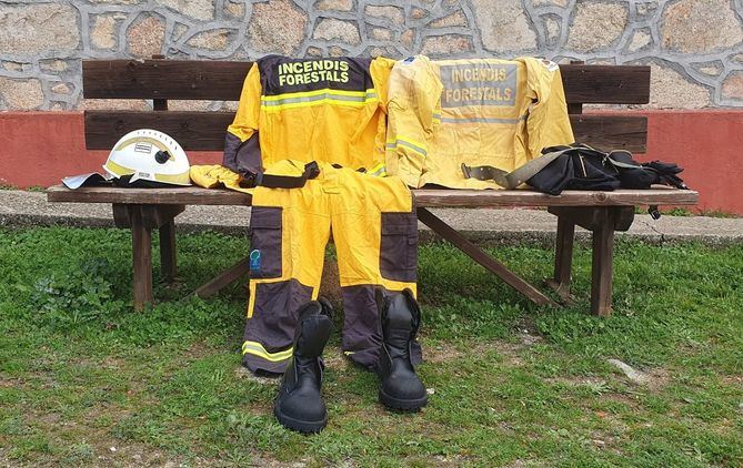 el Ayuntamiento ha procedido a rehabilitar, tras su cesión, la antigua casa de los forestales en El Venero, con la idea de acoger colecciones de piezas, fotografías y donaciones recibidas de otras comunidades autónomas.