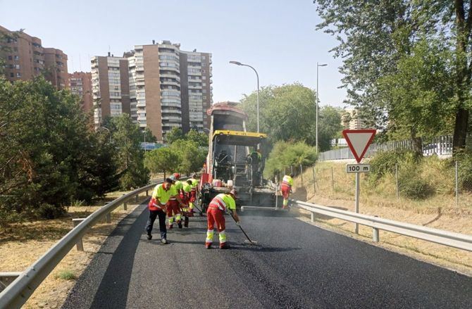 Se ha reasfaltado una superficie total de más de 100.000 m2, equivalente a siete kilómetros lineales.