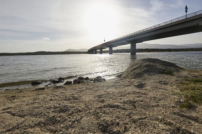 Fruto de las medidas adoptadas por el Canal, ya se ha reducido el índice de olor a la salida de la Estación de Tratamiento de Agua Potable (ETAP) de Valmayor y se espera que, en los próximos días, este episodio remita totalmente.