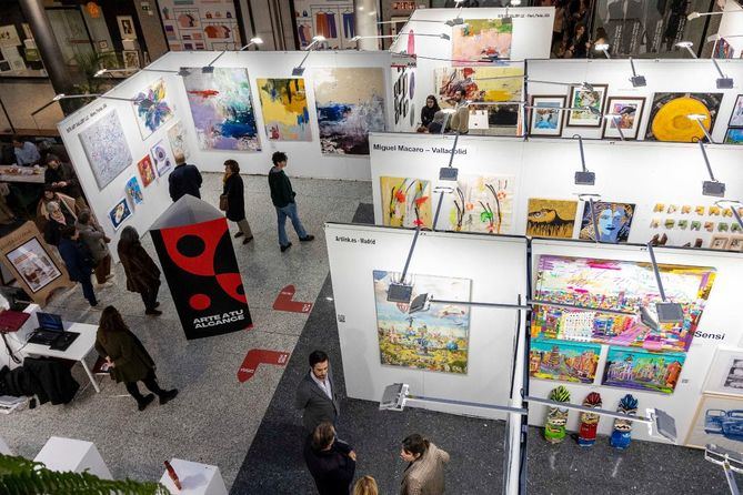 Artist 360 cuenta con galerías de arte nacionales e internacionales y más de 80 artistas, con obras figurativas, abstractas, experimentales, expresionismo, arte urbano o 'pop art', entre otras propuestas.