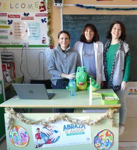 Las charlas han estado a cargo de las higienistas dentales del Hospital Quirónsalud San José, Johana Cardona y Sara Barrios.