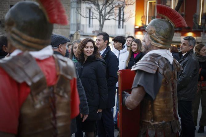 Esta tradición navideña, con más de 27 años de historia, surgió como una propuesta de los vecinos de esta localidad y cada año lo recorren 100.000 personas.