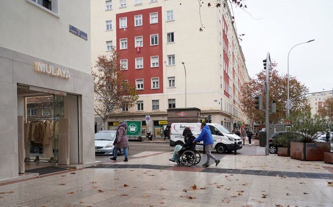 El Ayuntamiento de Madrid, a través del Área de Obras y Equipamientos, ha concluido los trabajos de mejora de la accesibilidad en ocho calles del distrito de Chamartín para los que ha invertido 844.000 euros.