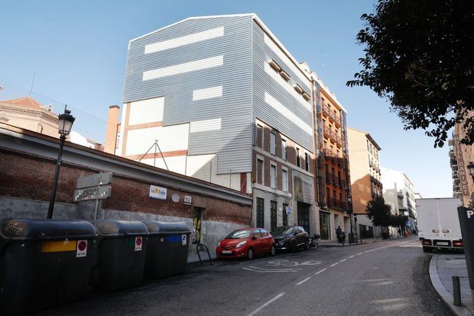 El inmueble mantendrá el uso que tenía previamente al siniestro como equipamiento religioso privado e incrementará su edificabilidad hasta los 2.020 m2, sin aumentar en altura, para mantener la armonía con las edificaciones de su entorno.