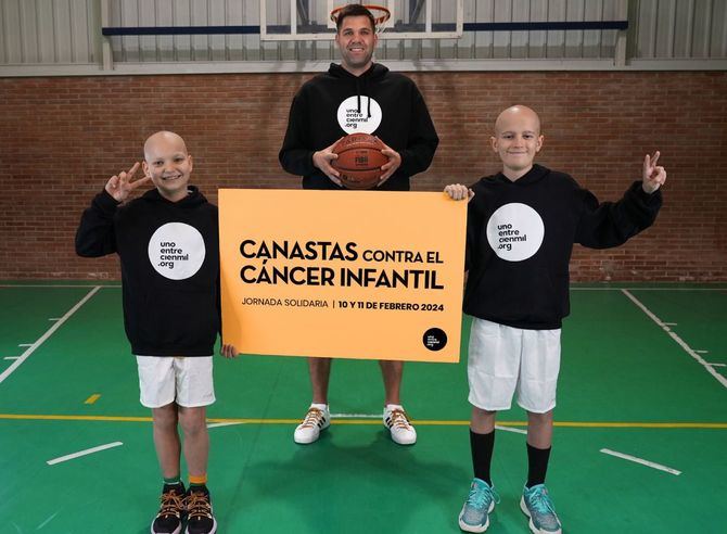 Felipe Reyes, ex jugador de la Selección Nacional de Baloncesto, apadrina este movimiento de sensibilización y solidaridad junto a Helios y Alicia, dos jugadores de 12 años que interrumpieron sus entrenamientos a causa de un cáncer y que ya están volviendo a las canchas al tiempo que luchan por recuperarse.