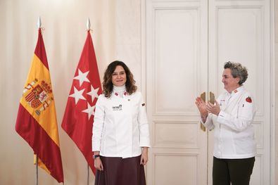 Esta distinción reconoce su apoyo al sector y su contribución al fortalecimiento del papel de la mujer en el mundo culinario.