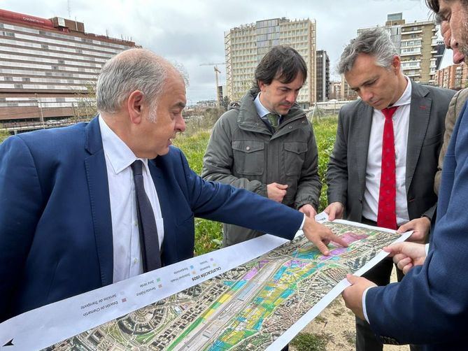 Para el consejero, es 'esencial' compatibilizar el medio ambiente con un buen desarrollo urbanístico, como afirma que es el caso de Madrid Nuevo Norte.