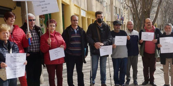 Según la Sociedad Española de Oncología Médica (SEOM), el amianto sería el responsable de entre 5.000 y 6.000 muertes al año en España, 'por lo que estamos ante un problema de gran magnitud'.