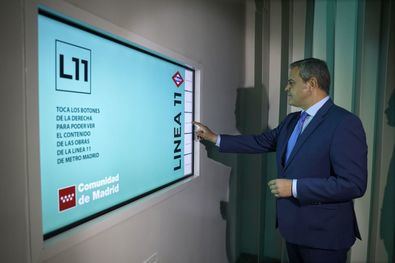 El consejero de Transportes, Jorge Rodrigo, ha inaugurado este martes el proyecto, que incluye vídeos explicativos de esta la infraestructura en una pantalla interactiva.