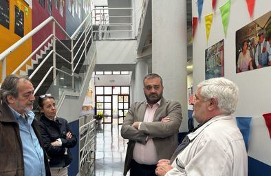 El concejal del distrito de Centro, Carlos Segura, ha inaugurado esta muestra fotográfica “agradeciendo la participación de la ciudadanía en tan singular propuesta”.