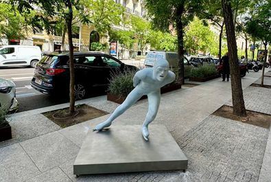 La 3ª edición de Madrid Luxury Art, circuito de arte urbano expone, bajo el título 'Cuerpo Sólo', en la calle de Ortega y Gasset, 14 piezas a escala real firmadas por la reconocida escultora madrileña Aurora Cañero.