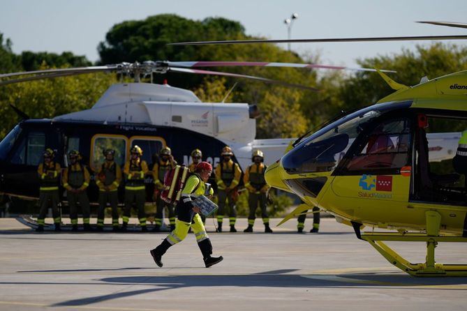La ASEM112 coordina todos los recursos, humanos y materiales, entre los que se encuentran 21 parques de bomberos, 17 puestos de incendios forestales y 10 helicópteros.
