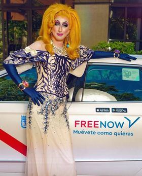 En 2021, seis taxistas madrileños se transformaron en drag queen, para reivindicar la necesidad de vivir en una sociedad en la que no existan estereotipos vinculados a la orientación sexual ni a la identidad de género.