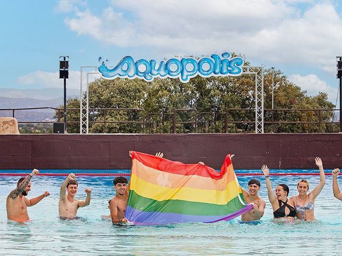 La celebración de 'Aquopolis Pride Festival' es reflejo del compromiso con la diversidad y el amor entre todas las personas de Aquopolis Villanueva de la Cañada. 