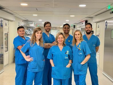 El Dr. Juan Prieto, junto a su equipo de trabajo, en el HLA Hospital Universitario Moncloa, han realizado más de 20 cirugías en un mes, destacando la eficacia de la técnica.