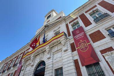 La Comunidad de Madrid iluminará esta noche la Real Casa de Correos, sede del Ejecutivo autonómico, con los colores de la bandera nacional tras la victoria de la selección española de fútbol en la Eurocopa 2024.