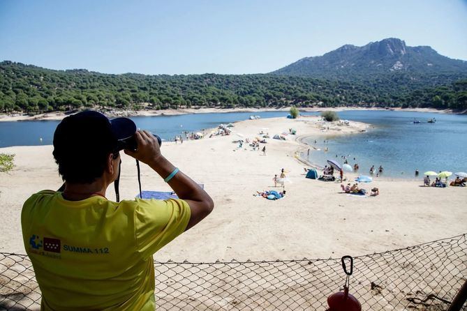 La playa Virgen de la Nueva es la única zona de baño controlada con vigilancia diaria, de 12.00 a 20.00 horas. En ella ondea, un año más, la Bandera Azul como distintivo de calidad y cuenta con el refuerzo del SUMMA112 y la colaboración de agentes forestales y bomberos.