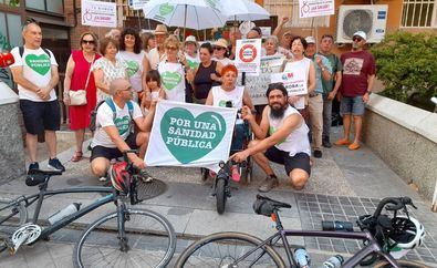 Ruta a la ONU en 'bici', por la Atención Primaria