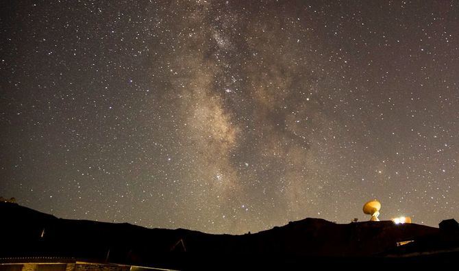 Cientos de 'cazadores' de Perseidas podrán disfrutar de este espectáculo natural durante nueve días en las cumbres de la Sierra del Guadarrama, en Madrid.