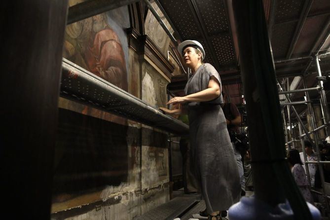 Estos frescos fueron realizados por el maestro cordobés Antonio Palomino (Bujalance, 1655 - Madrid, 1726) en 1696, recién finalizada la construcción de la histórica sede consistorial.