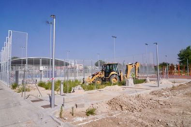 Pádel acristalado y pickleball, en el 'barco' de Barajas, en 2025