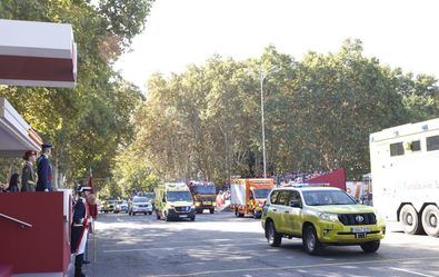 La parada militar se celebrará entre las 11.00 y las 14.00 horas y el desfile entre las 12.00 y 13.30 horas, discurriendo desde la glorieta del Emperador Carlos V al paseo del Prado, plaza de Cibeles, paseo de Recoletos y plaza de Colón.