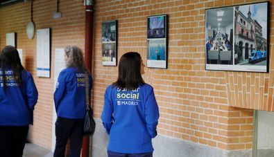 La exposición fotográfica muestra la gran labor de Samur Social en Madrid durante los 20 años de vida desde su creación.